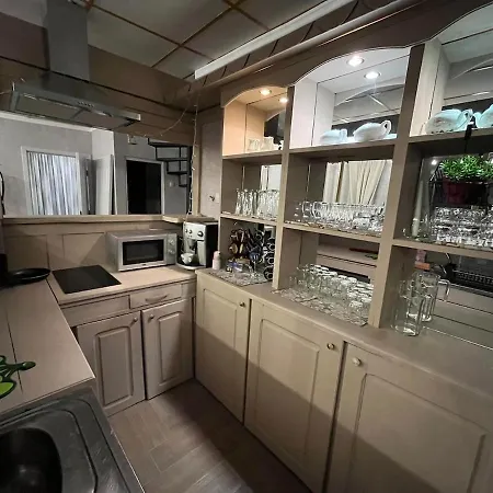 Delight House סמוקוב